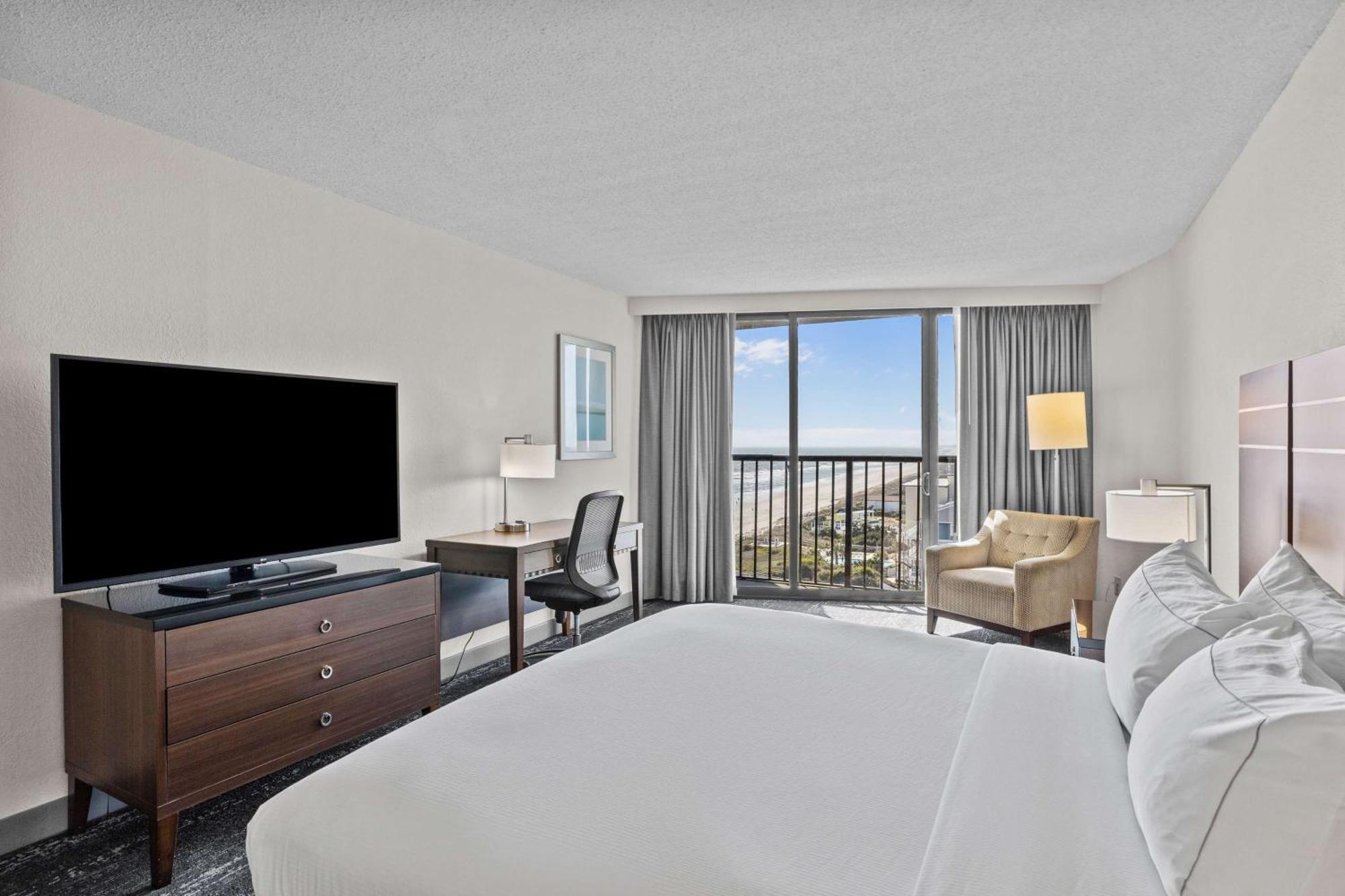 Doubletree By Hilton Atlantic Beach Oceanfront Exterior foto