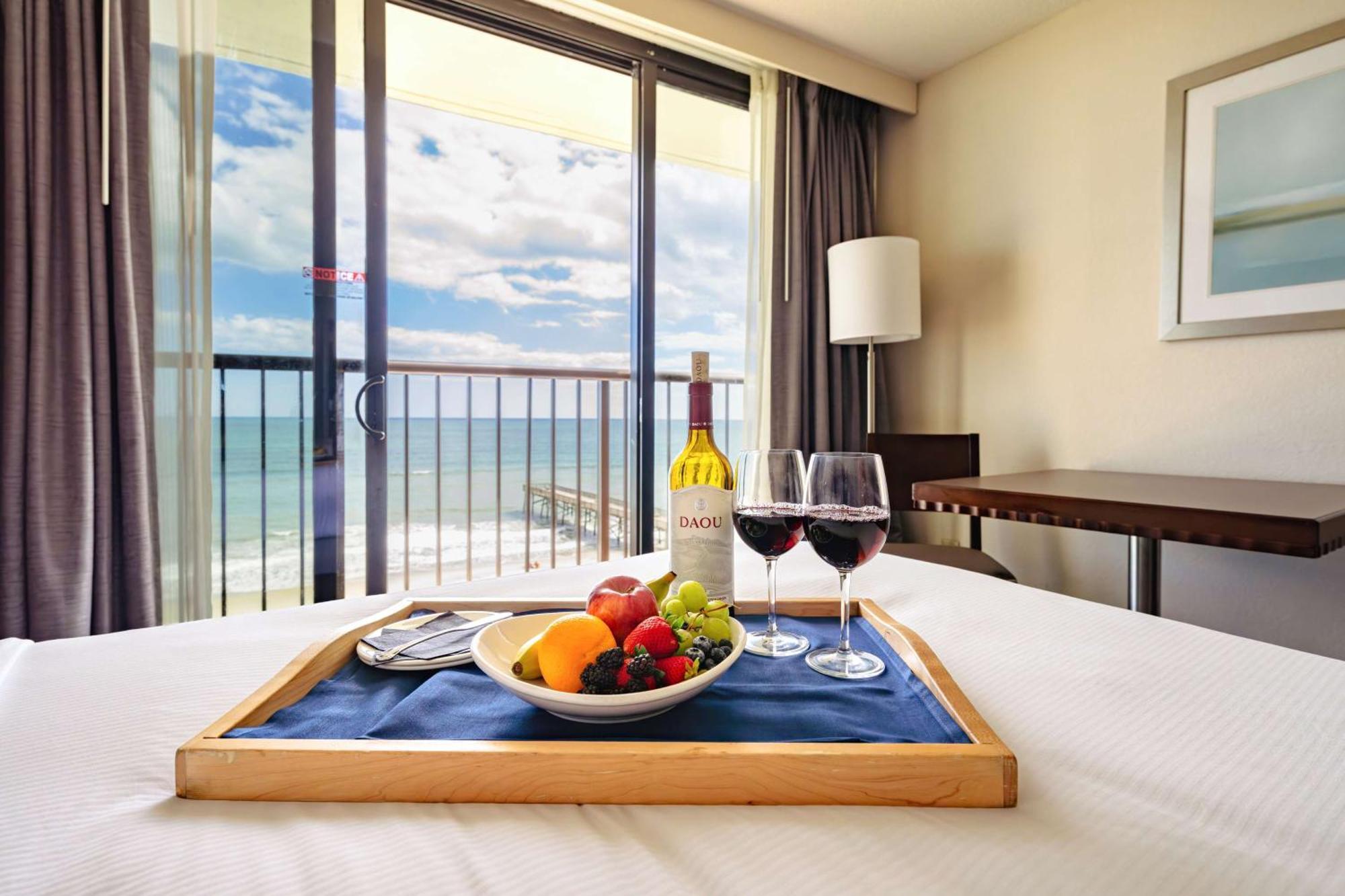 Doubletree By Hilton Atlantic Beach Oceanfront Exterior foto
