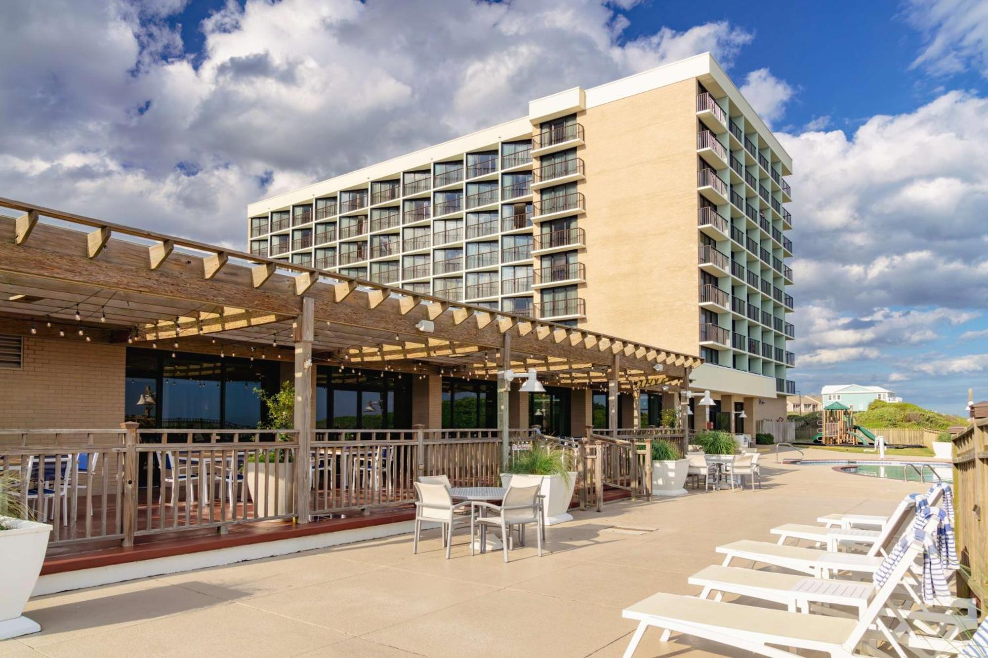 Doubletree By Hilton Atlantic Beach Oceanfront Exterior foto